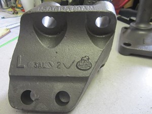 Used Engine Mount (Stock #1051630)) Part Image
