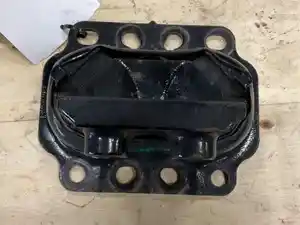 Used Engine Mount Image