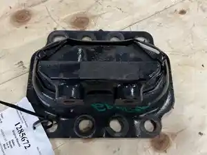 Used Engine Mount Image
