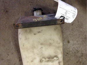 Used Windshield Washer Reservoir (Stock #1109424)) Part Image