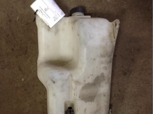 Used Windshield Washer Reservoir (Stock #1109425)) Part Image