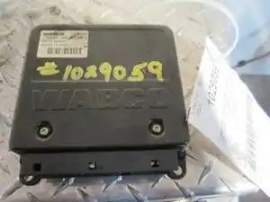 Used 1998 FREIGHTLINER Chassis Control Module (Stock #1029059)) Part Image