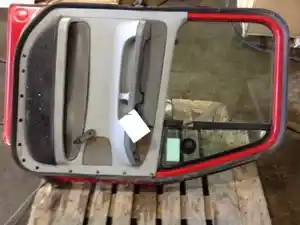 Used 2004 FREIGHTLINER COLUMBIA 120 Door (Stock #1281044)) Part Image