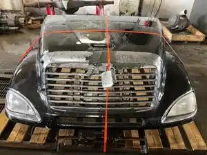 Used 2008 FREIGHTLINER COLUMBIA 120 Hood (Stock #1288185)) Part Image