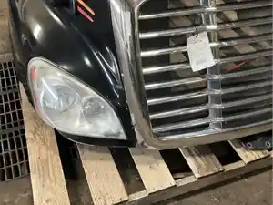 Used 2014 FREIGHTLINER CASCADIA Hood (Stock #1281746)) Part Image