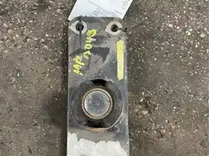 Used Engine Mount Image