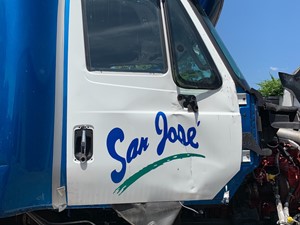 Used 2016 International PROSTAR Door Image