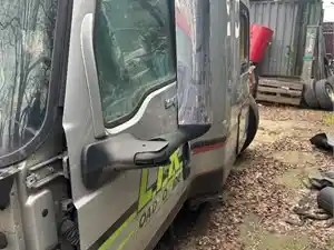 Used 2019 International LONESTAR Door (Stock #P-264)) Part Image