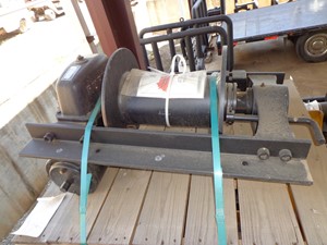 New Universal Tulsa Winch M24 Winch (Stock #33)) Part Image