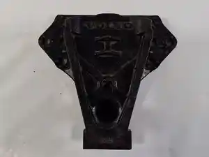 Used Volvo Bracket Image