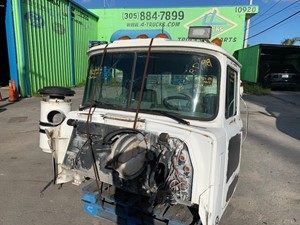 Used 1998 Mack RD690S Cab Mount (Stock #1009)) Part Image