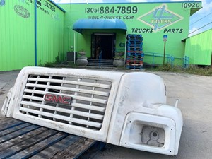 Used 2007 GMC C7500 Hood (Stock #1390)) Part Image