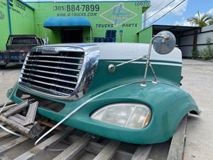 Used 2008 Freightliner COLUMBIA Hood (Stock #2693)) Part Image