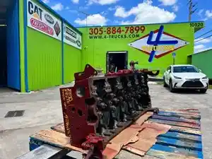 Used Cummins ISX15 Engine Assy (Stock #5877)) Part Image