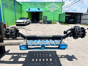 Used International Axle, Complete Front (Stock #P-4592)) Part Image