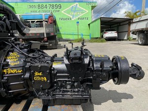 Used Isuzu Transmission Assy (Stock #1726)) Part Image