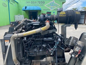 Used John Deere Engine Assy (Stock #P-4076)) Part Image