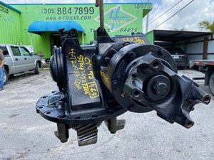 Used Mack CRD92 Differential Case (Stock #2652)) Part Image