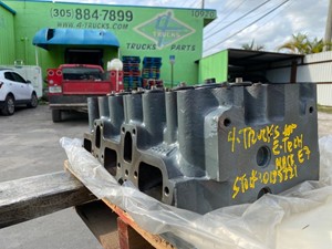 Used Mack E7 Head (Stock #4357)) Part Image