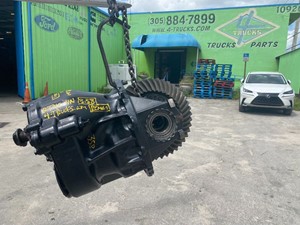 Remanufactured Mercedes RT40-4N Differential Case (Stock #4157)) Part Image