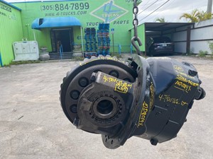 Remanufactured Meritor/Rockwell MD2014X Differential Case (Stock #3825)) Part Image