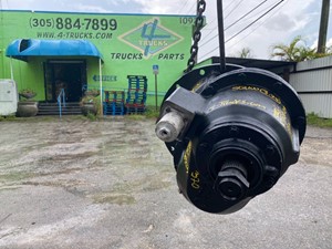 Remanufactured Meritor/Rockwell SQ100 Differential Case (Stock #4146)) Part Image