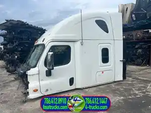 Used 2013 Cab Mount (Stock #7208)) Part Image