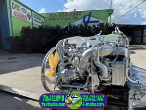 Used Mitsubishi 4M50-6AT8 Engine Assy (Stock #8098)) Part Image