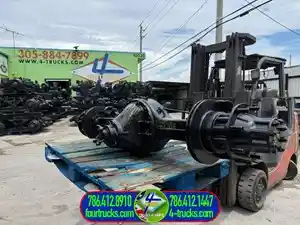 Used Spicer/Dana Axle, Complete Front (Stock #8761)) Part Image