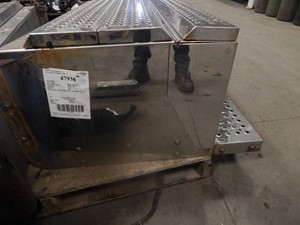 Used 2007 VOLVO VNL Tool Box (Stock #47938)) Part Image