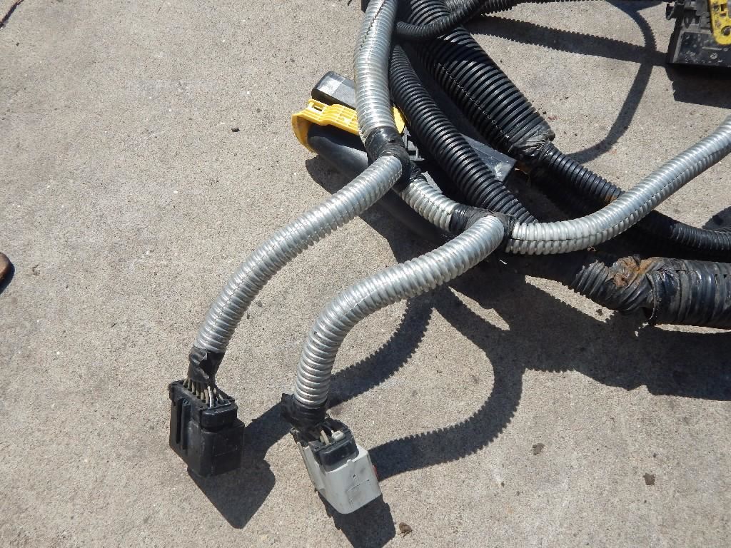 2011 FREIGHTLINER CASCADIA (Stock #35830) | Wiring ... cascadia cb wiring harness 