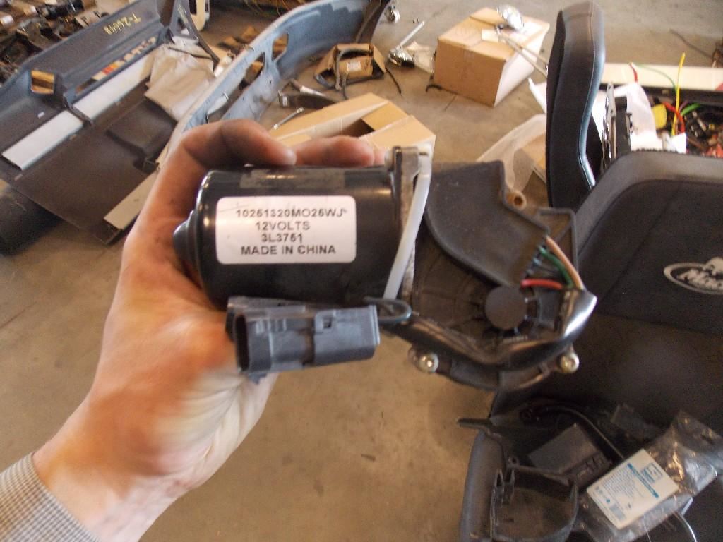 Used 2012 MACK CXU163 Wiper Motor for sale Holland Michigan United