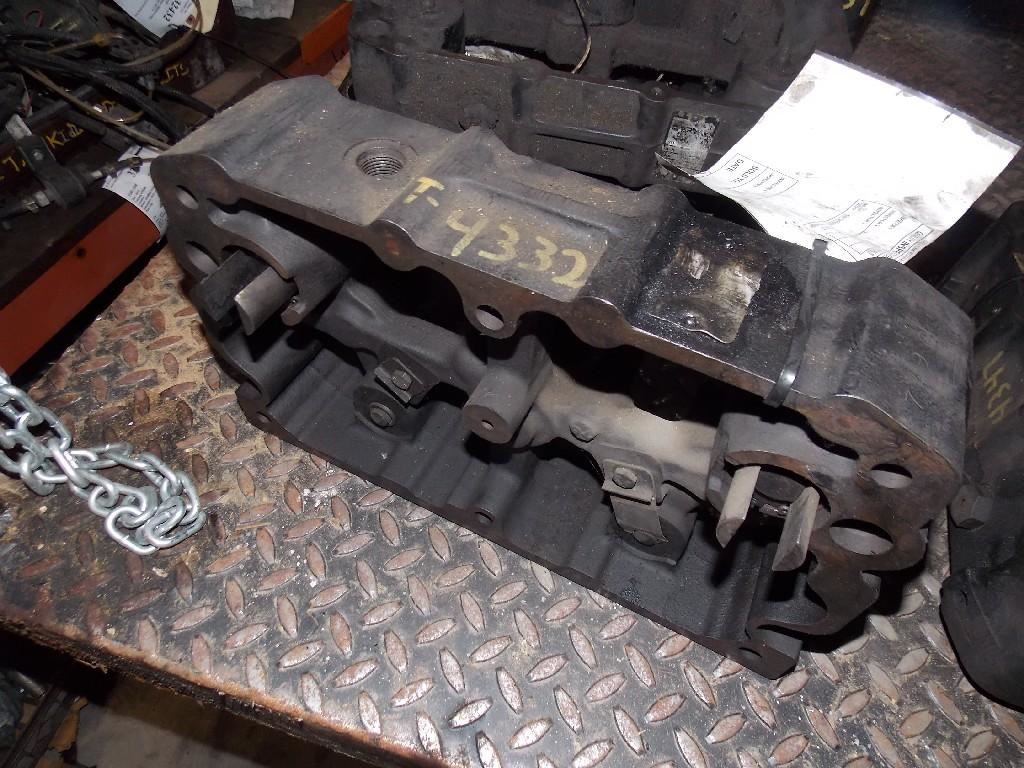 CUMMINS C BRAKE C14B Engine Brakes (Stock #4332) Part Image