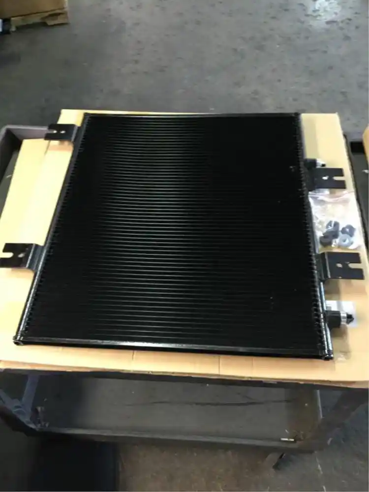 INTERNATIONAL 5900I AIR CONDITIONER CONDENSER OEM# 1E5941, 1S143098