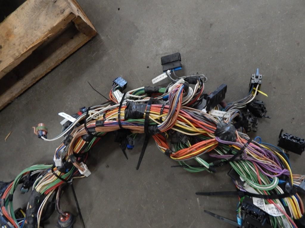 INTERNATIONAL 9400 (Stock #52913) | Wiring Harnesses (Cab and Dash) | TPI