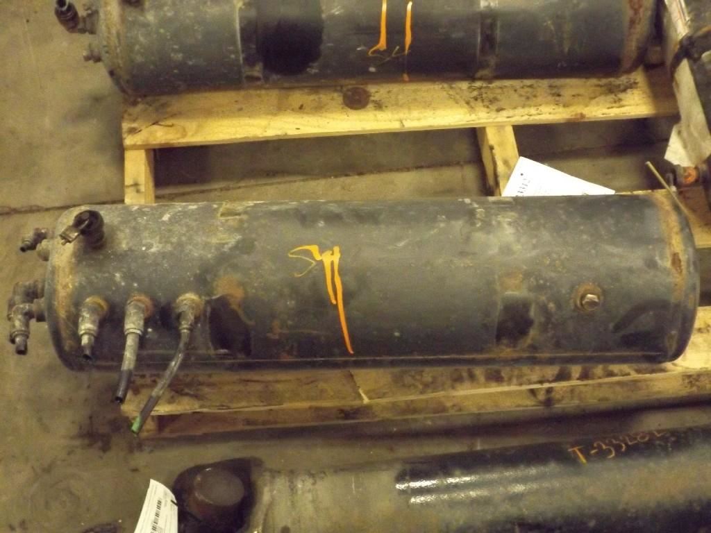 2000 STERLING A9513 (Stock #33312) | Air Tanks | TPI