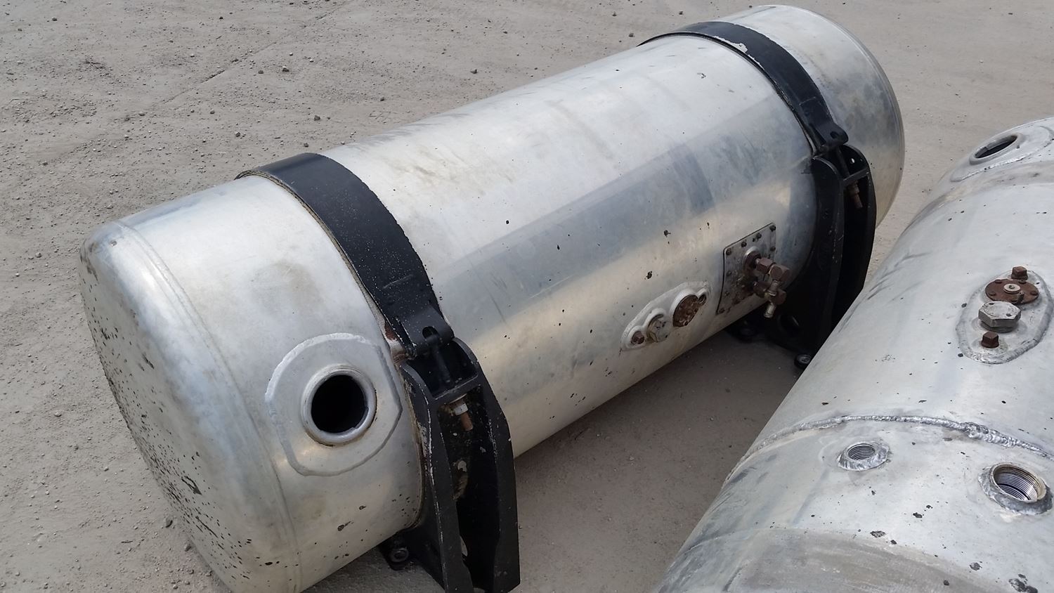 PETERBILT Fuel Tanks Truck Component Services