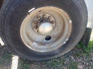 Used 1989 Stud Pilot / Budd 24.5 Wheel (Stock #TB006-5)) Part Image