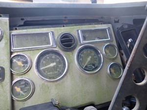 Used 1990 Ford LT8000 Instrument Cluster (Stock #TA061-16)) Part Image