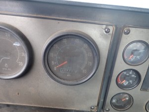 Used 1992 International F-9370 Instrument Cluster (Stock #Ta147-21)) Part Image