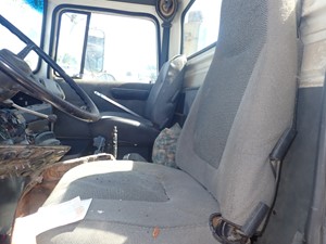 Used 1993 Ford LTA9000 AERO MAX 106 Steering Column (Stock #TA050-19)) Part Image