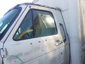 Used 1995 Chevrolet G-P Door Vent Window (Stock #TA179-28)) Part Image