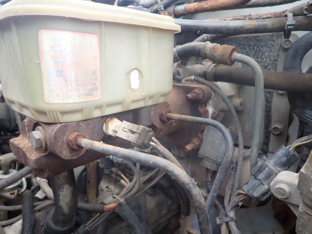 1995 Ford F700 (Stock TA05219) Brake Boosters TPI