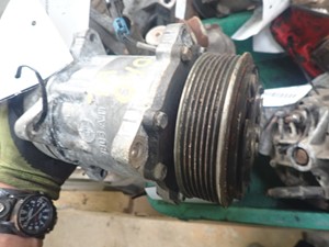 Used 1996 GM/Chev (HD) KODIAK A/C Compressor (Stock #TA040-26)) Part Image