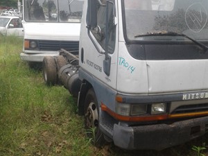Used 1996 Mitsubishi FE639 Mirror (Stock #TA014-37)) Part Image