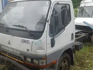 Used 1996 Mitsubishi Axle, Complete Rear (Stock #TA014-1)) Part Image
