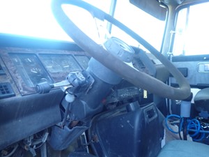 Used 1996 Volvo WCA Areo Series Steering Column (Stock #TA177-17)) Part Image