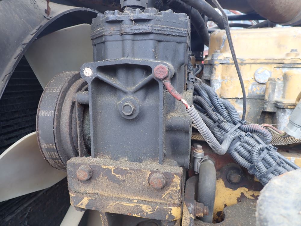 Fld In Comressor Used, Recycled, New, and Aftermarket Heavy Duty Truck Parts