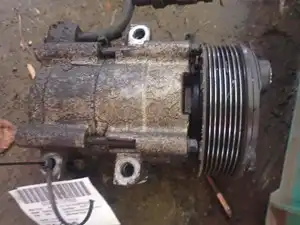 Used 1999 Ford F-350 A/C Compressor (Stock #TC008-3)) Part Image