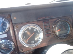 Used 1999 Freightliner CLASSIC XL Instrument Cluster (Stock #TB025-3)) Part Image